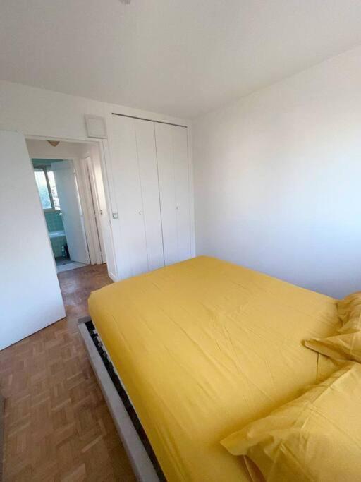 Entiry Apartment, Private Rooms In פריז מראה חיצוני תמונה