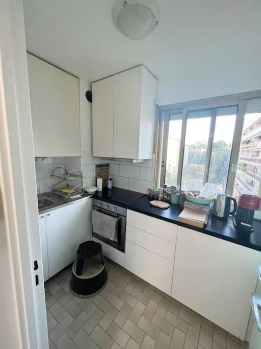 Entiry Apartment, Private Rooms In פריז מראה חיצוני תמונה