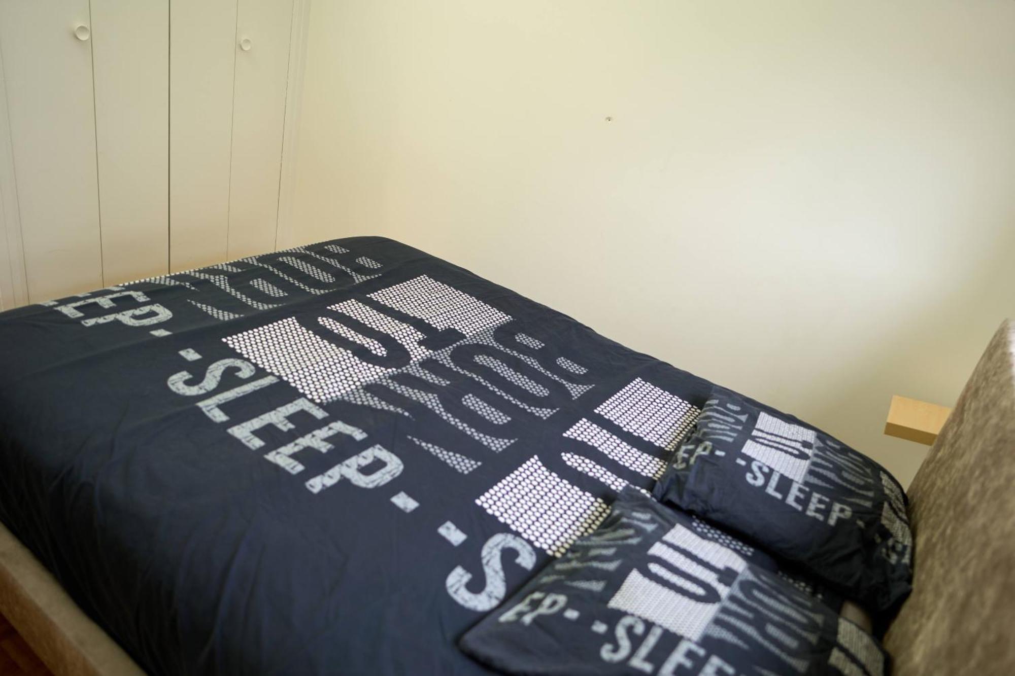 Entiry Apartment, Private Rooms In פריז מראה חיצוני תמונה
