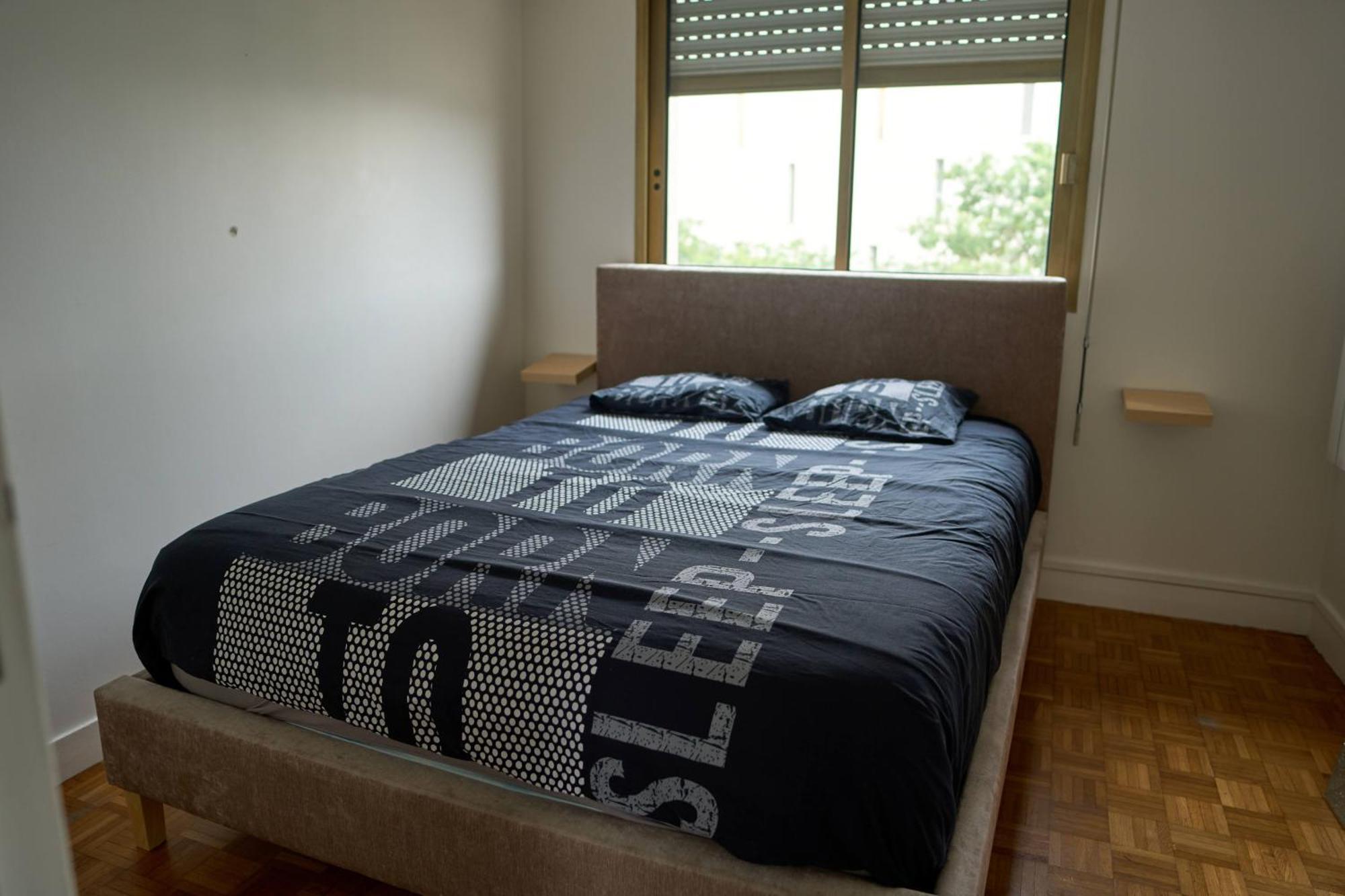 Entiry Apartment, Private Rooms In פריז מראה חיצוני תמונה